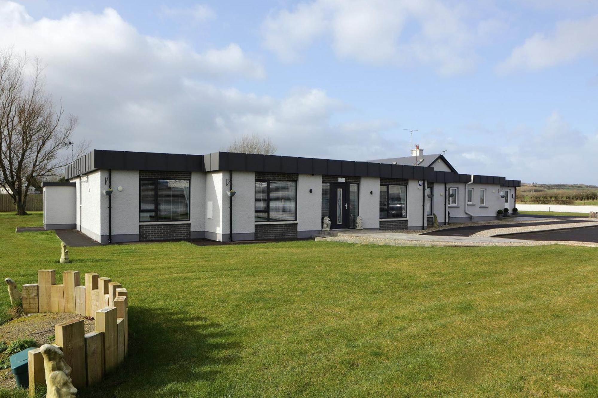 Causeway Guest Accommodation Bushmills Exterior photo